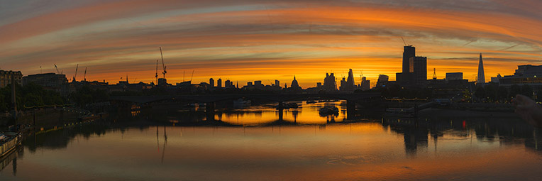 London sunrise photography – a panoramic print