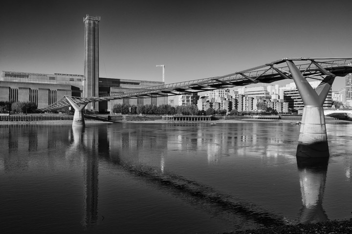  Black and white photo of Millennium Bridge
