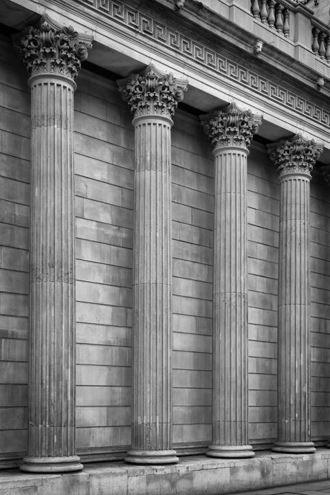Photograph of Bank of England Columns 1