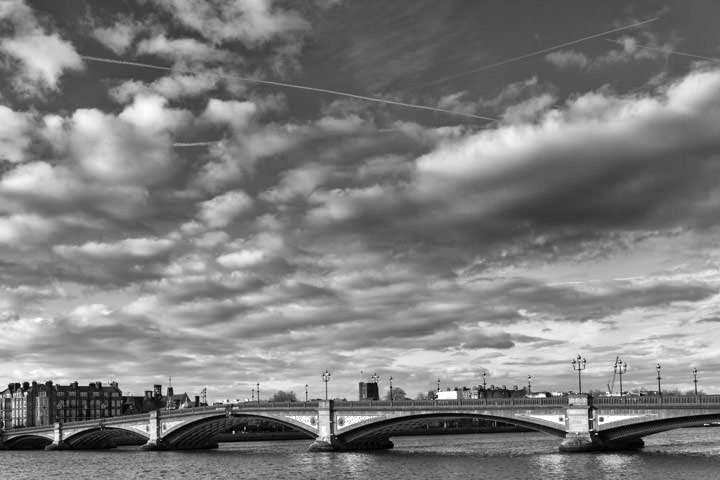 Photograph of Battersea Bridge 11