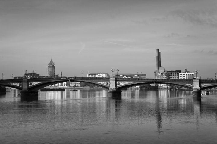 Photograph of Battersea Bridge 14