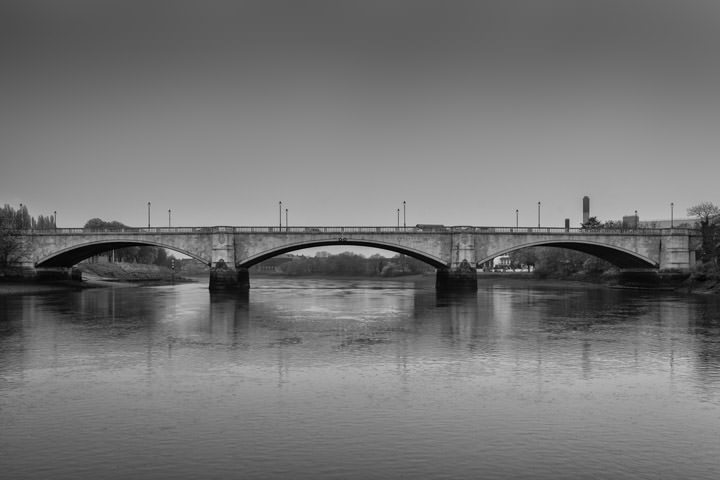 Photograph of Chiswick Bridge 5
