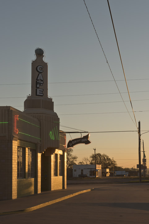 Photograph of Conoco Tower  7