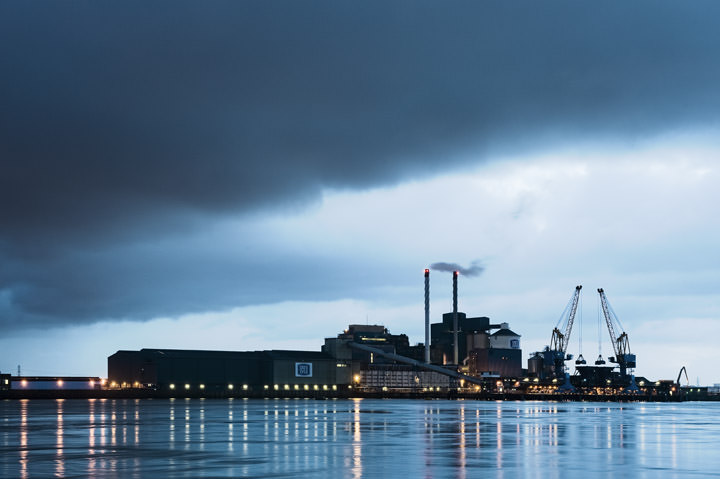 Tate and Lyle factory at Silvertown, Newham at dawn