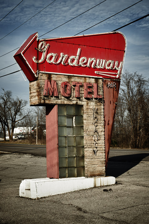 Photograph of Gardenway Motel Sign