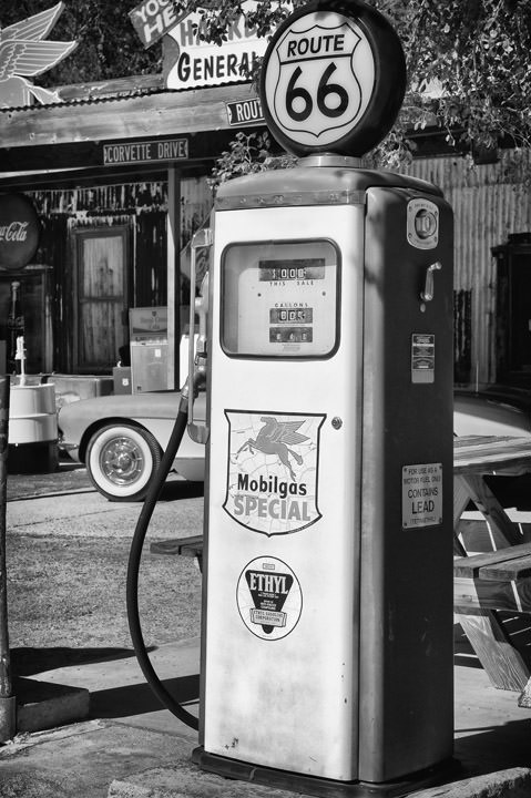 Photograph of Gas Pump 1  - Route 66