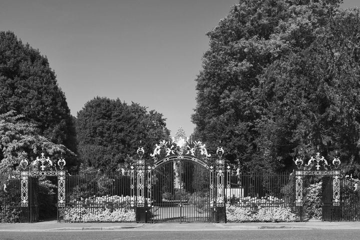 Photograph of Gates - Regents Park