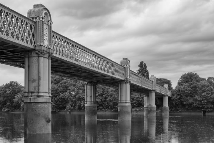 Photograph of Kew Railway Bridge 1