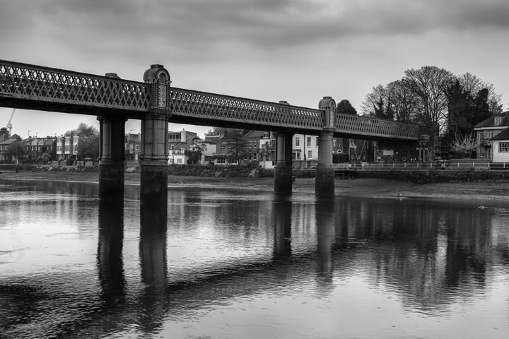 Photograph of Kew Railway Bridge 7