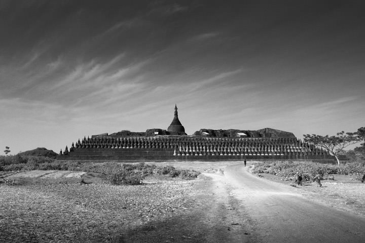 Photograph of Koe Thang Pagoda Mrauk U