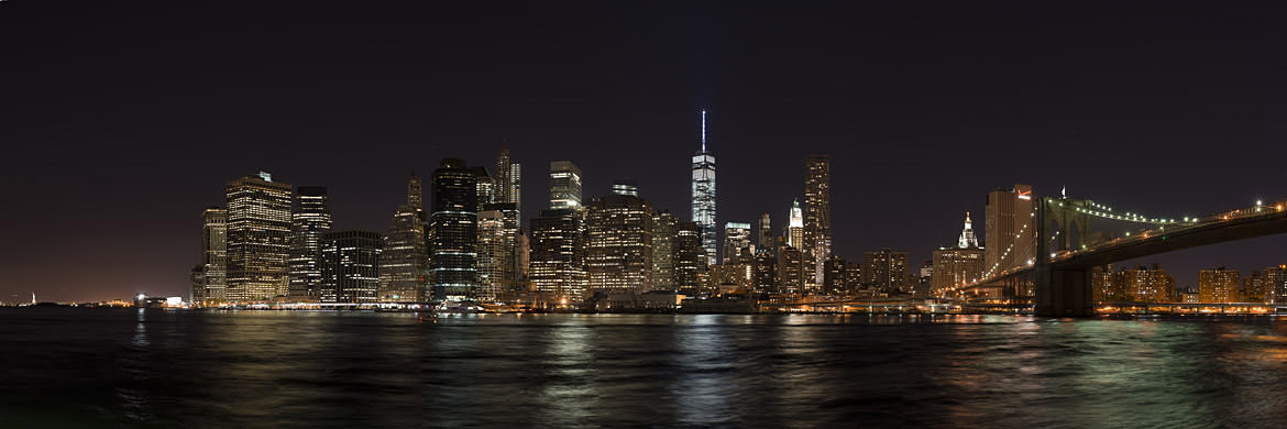 Photograph of Manhattan from Brooklyn 1