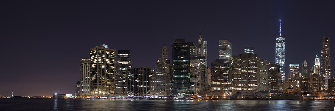 Photograph of Manhattan from Brooklyn 2