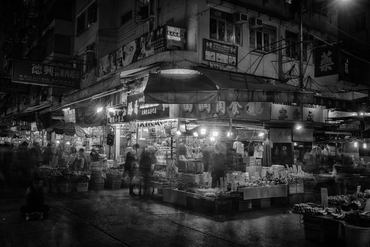 Market Mong Kok 1 in black and white