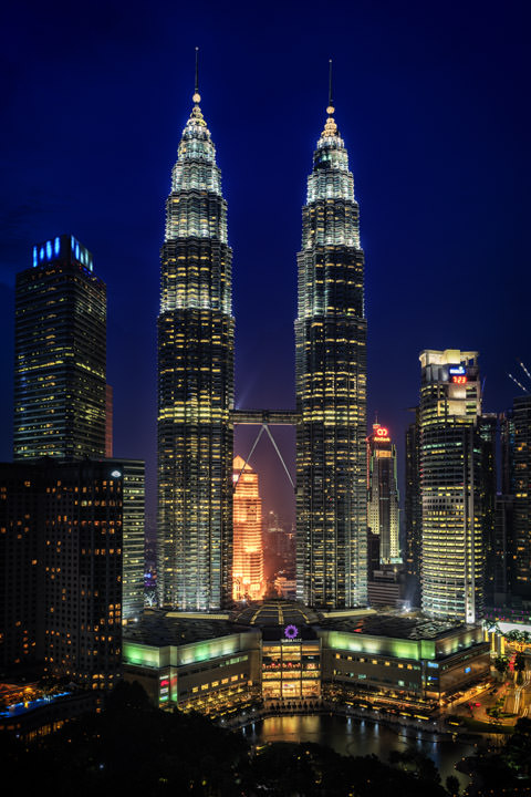 Photograph of Petronas Towers KL 5
