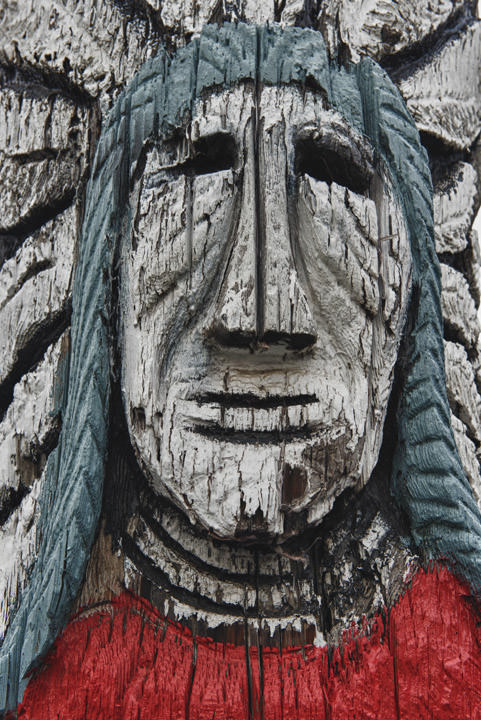 Red Indian carving Rialto Wigwam 1 Rialto - California