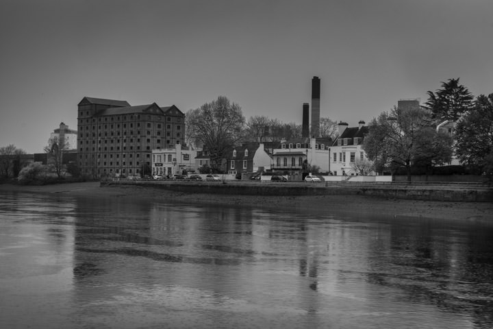 Photograph of River Thames at Mortlake 2