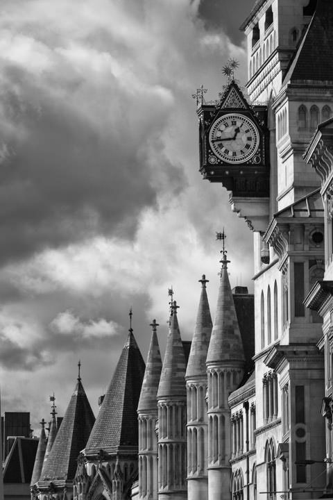 Black and white photo of Royal Courts of Justice Law Courts Fleet Street 