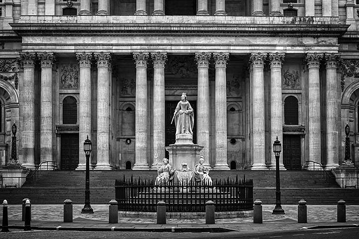 St Pauls Cathedral Facade in black and white
