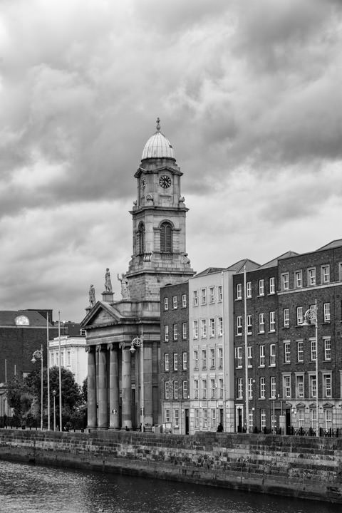 Vertical image of St Pauls Dublin in black and white