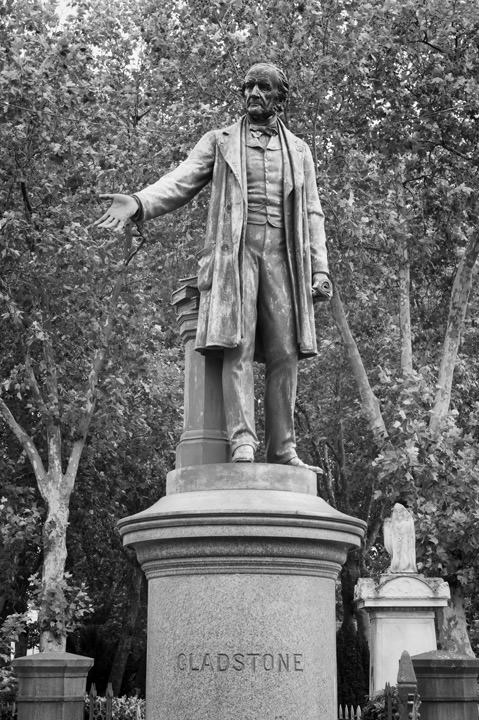Photograph of Statue of Gladstone