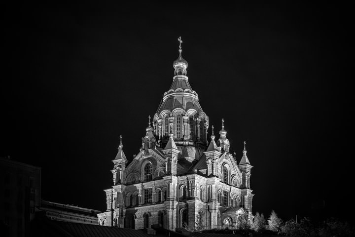 Uspenski Cathedral 1 in Helsinki Finland at night