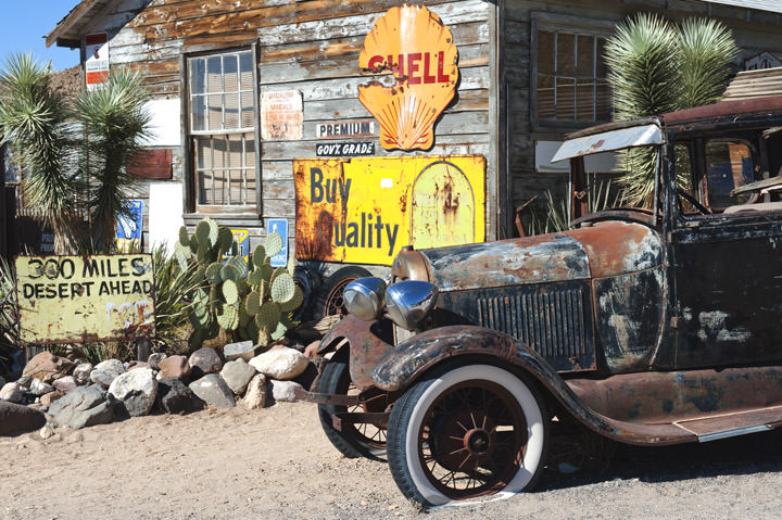 Vintage Car -  Route 66 Arizona 