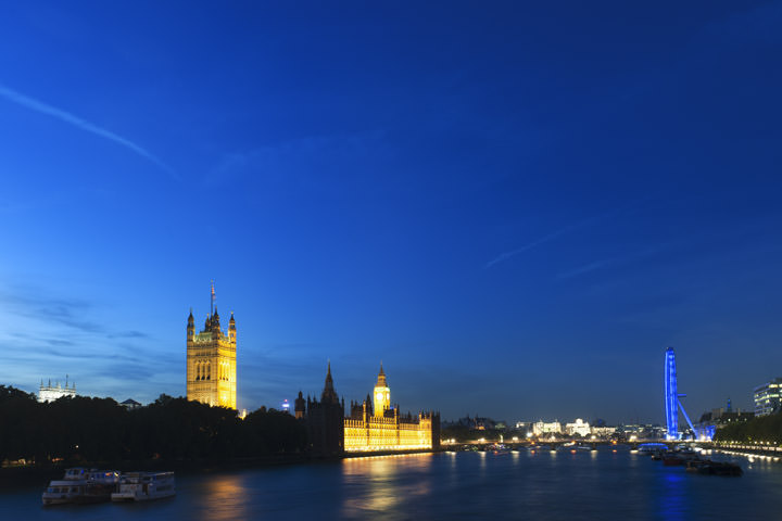 Photograph of Westminster by night 2