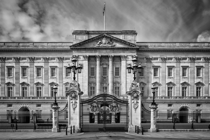Photograph of Buckingham Palace 24
