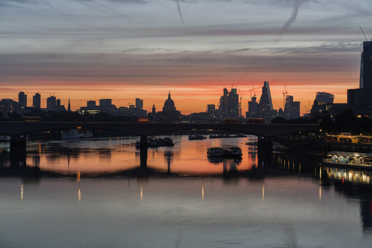 London Sunrise 6:07 am