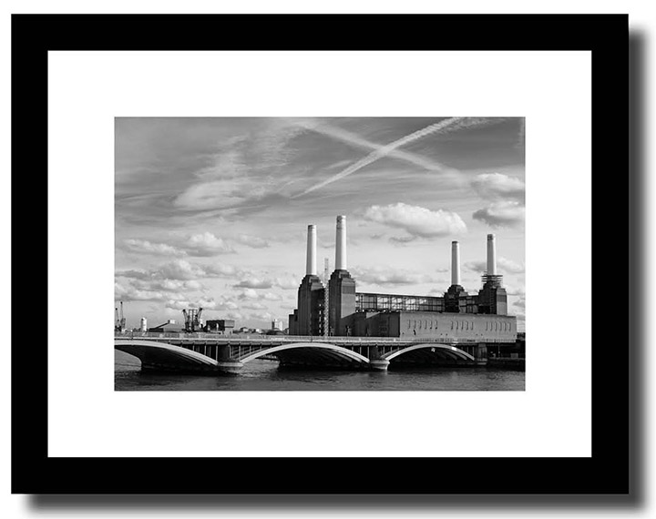  Framed black and white print of London as a gift 