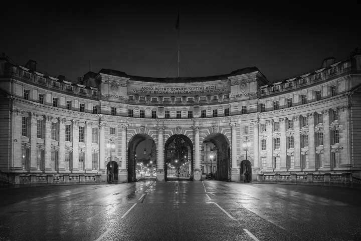 Photograph of Admiralty Arch 3