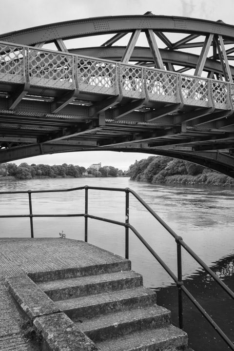 Photograph of Barnes Railway Bridge 1