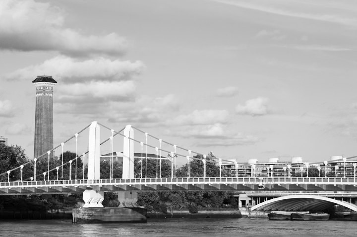 Photograph of Chelsea Bridge 1