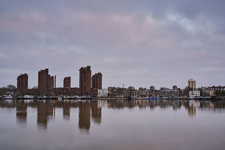 Chelsea Embankment and the Worlds End estate at dawn
