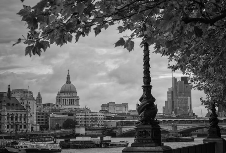 St Pauls and City of London Skyline 52 in black and white