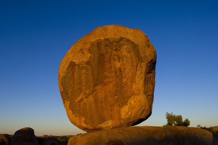 Golden Rock Devils Marbles - Australia