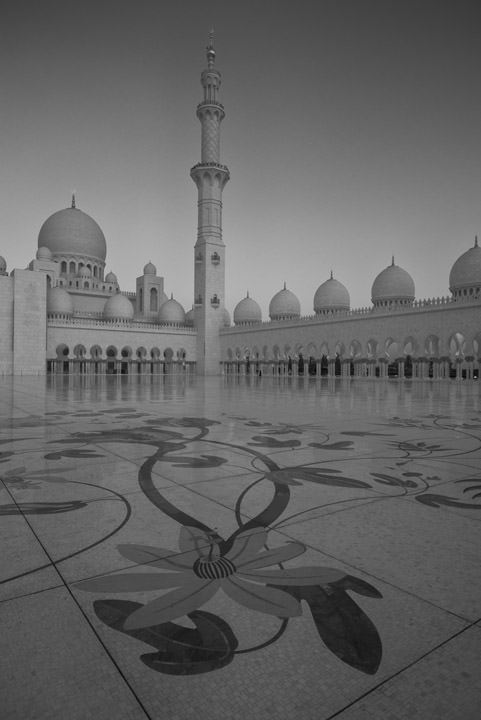 Photograph of Grand Mosque  - Abu Dhabi 42