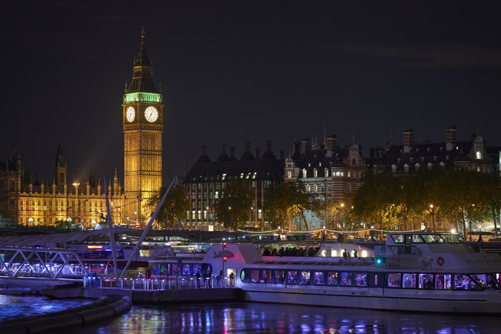 Photograph of Houses of Parliament Purple Boats