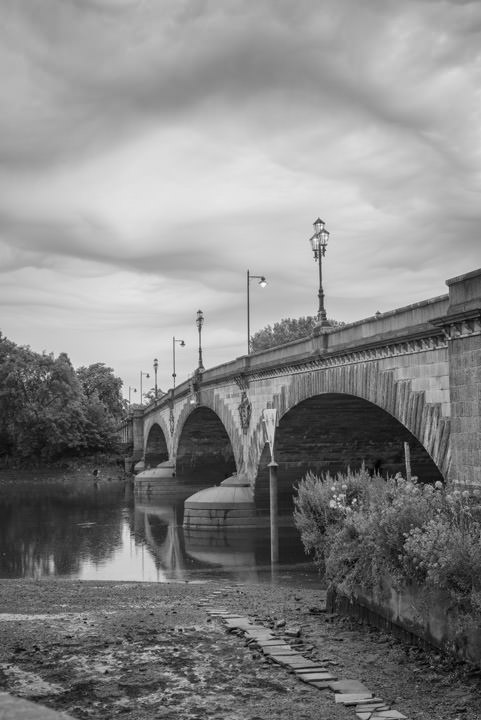 Photograph of Kew Bridge 2