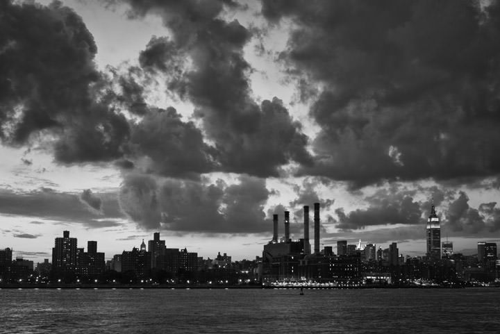 Photograph of Manhattan from Williamsburg 1