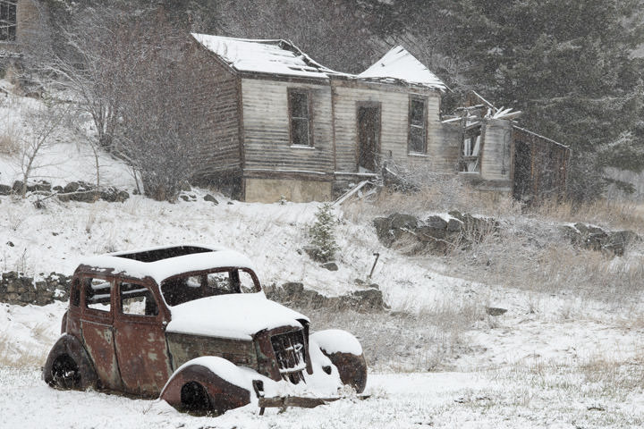 Photograph of Montana Snow Scene 1