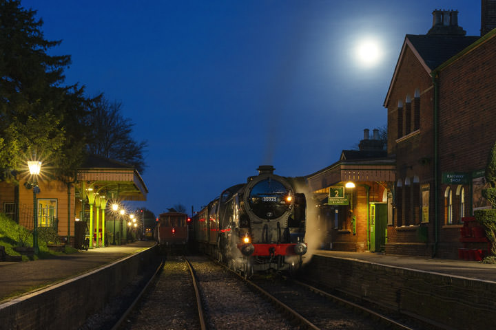 Photograph of Moon over Ropley