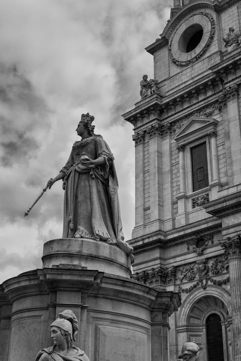 Vertical image Queen Anne Statue - St Pauls - clouds in black and white