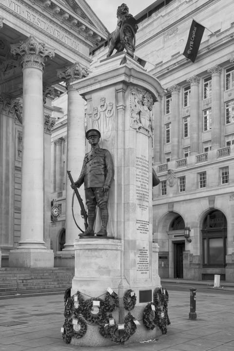 Photograph of Royal Exchange War Memorial 2