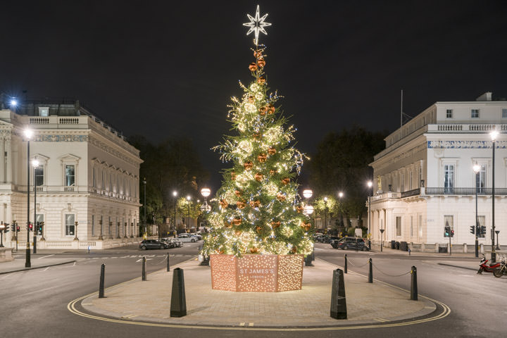 Photograph of St James Christmas Tree