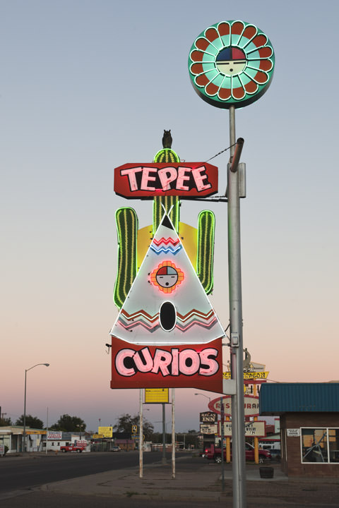 Teepee Curios -  Route 66 Tucumcari - New Mexico 