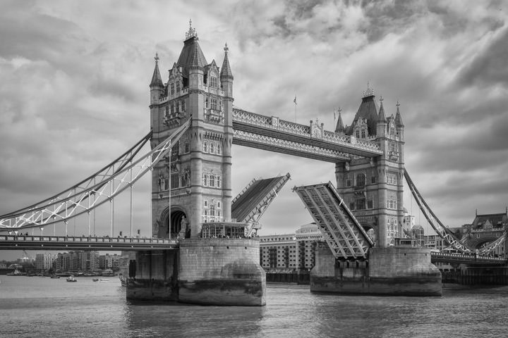 Photograph of Tower Bridge Open 1