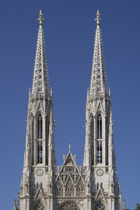 Photograph of Votive Church Vienna 3